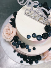 Lade das Bild in den Galerie-Viewer, Torte ,,Rosé Wedding"