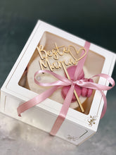 Lade das Bild in den Galerie-Viewer, Torte „Superheldin“