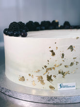 Lade das Bild in den Galerie-Viewer, Torte „Golden Blackberry"
