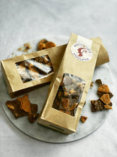Lade das Bild in den Galerie-Viewer, Bruchschokolade „Winterzauber“