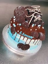 Lade das Bild in den Galerie-Viewer, Torte „Chocolate Drip“