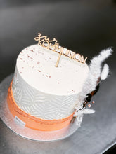 Lade das Bild in den Galerie-Viewer, Torte „Ornament“ zu kirchlichen Anlässen