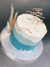 Lade das Bild in den Galerie-Viewer, Torte „Sweet Dream“ mit Topper