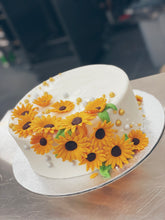 Lade das Bild in den Galerie-Viewer, Torte ,,Sonnenblumen"