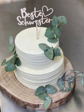 Lade das Bild in den Galerie-Viewer, Streifentorte „Eucalyptus“ mit Topper