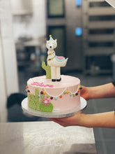 Lade das Bild in den Galerie-Viewer, Torte ,,Alpaka Love"