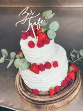 Lade das Bild in den Galerie-Viewer, Streifentorte ,,Eucalyptus" mit roten Beeren zu kirchlichen Anlässen