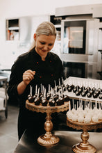 Lade das Bild in den Galerie-Viewer, Cake Pops „Braut & Bräutigam“ 50 Stück lose