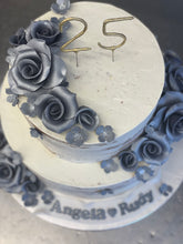 Lade das Bild in den Galerie-Viewer, Torte ,,Silberhochzeit"