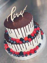Lade das Bild in den Galerie-Viewer, Naked Cake ,,Berry Wedding"