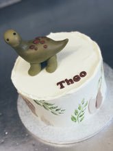 Lade das Bild in den Galerie-Viewer, Geburtstagstorte „Dino Theo“
