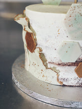 Lade das Bild in den Galerie-Viewer, Torte „Geometrie“