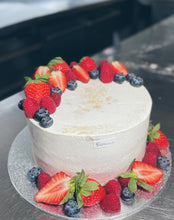 Lade das Bild in den Galerie-Viewer, Naked Cake „Summer Edition“