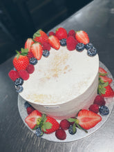 Lade das Bild in den Galerie-Viewer, Naked Cake „Summer Edition“