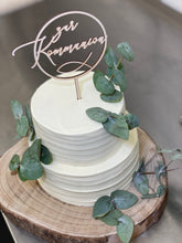 Lade das Bild in den Galerie-Viewer, Streifentorte ,,Eucalyptus" zu kirchlichen Anlässen