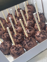 Lade das Bild in den Galerie-Viewer, Cake Pops „Poppin“ (20 Stk.)