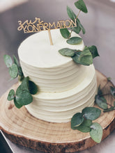 Lade das Bild in den Galerie-Viewer, Streifentorte ,,Eucalyptus" zu kirchlichen Anlässen