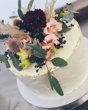 Lade das Bild in den Galerie-Viewer, Naked Cake ,,Blumenstrauß"