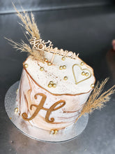 Lade das Bild in den Galerie-Viewer, Torte „Gold“ zu kirchlichen Anlässen