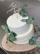 Lade das Bild in den Galerie-Viewer, Streifentorte ,,Eucalyptus" zu kirchlichen Anlässen