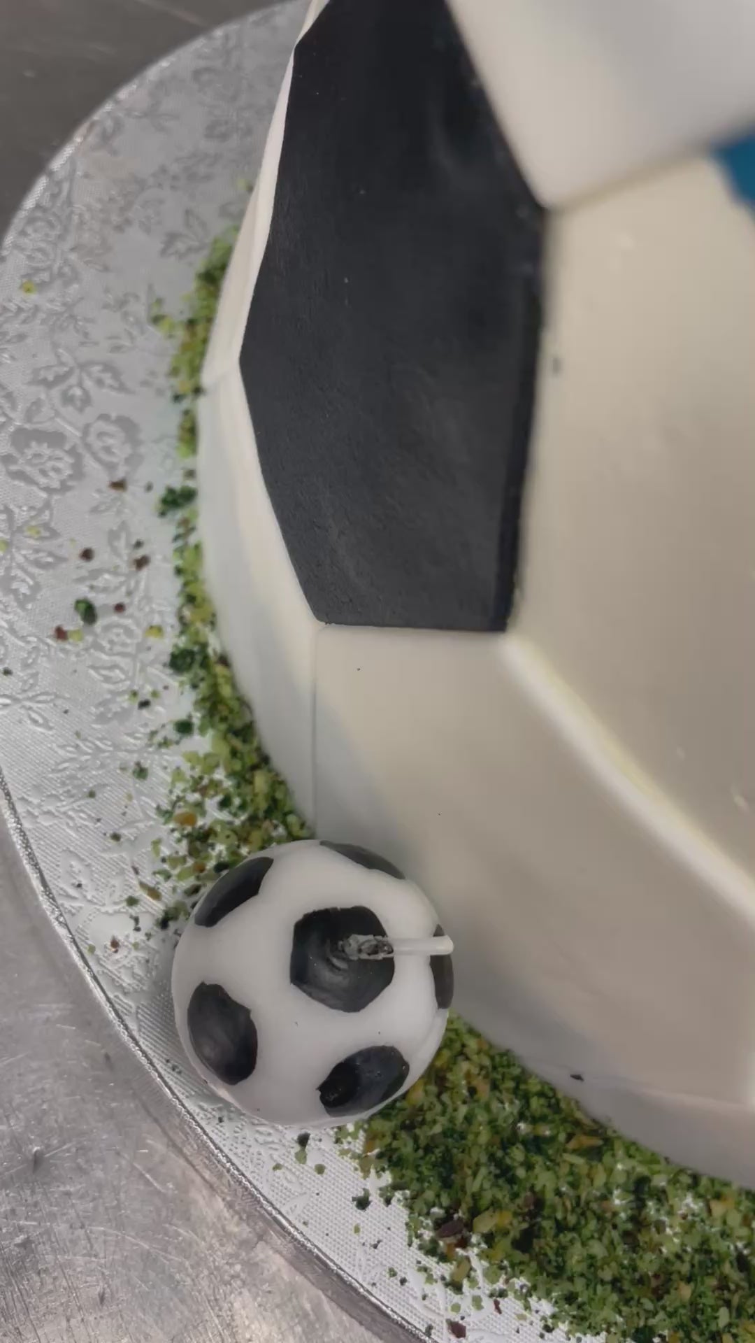 Torte ,,Fußball" – Tortenatelier Schwanbeck Torte ,,Fußball" – Tortenatelier Schwanbeck